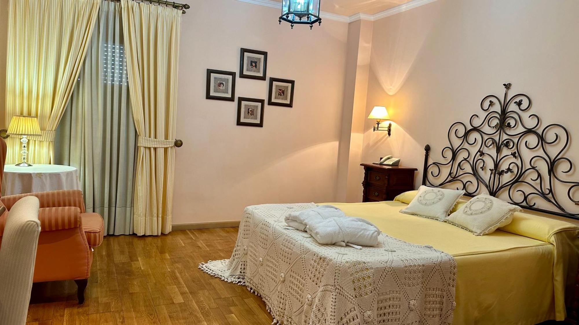 Hotel El Curro Burunchel Luaran gambar